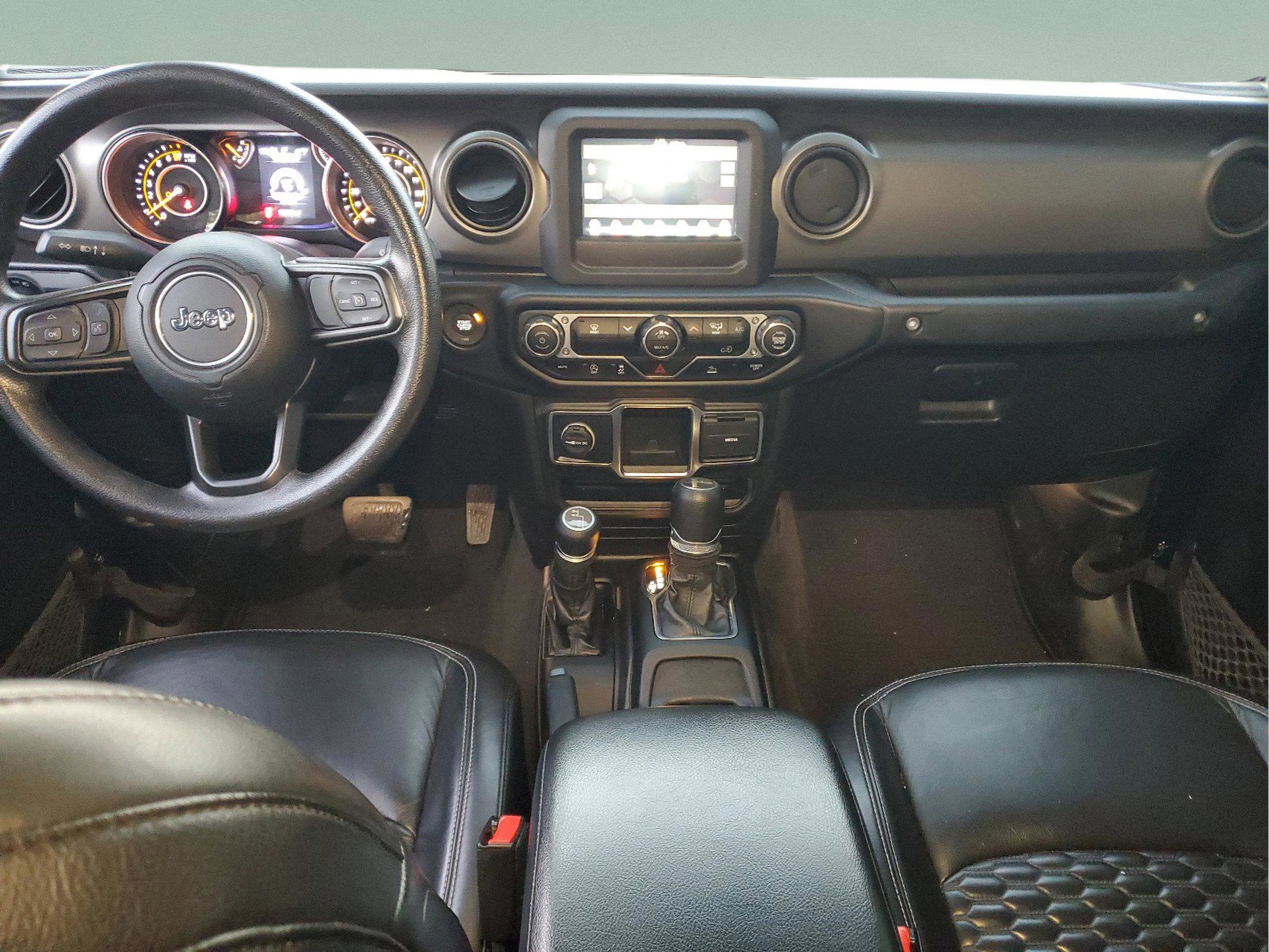 Certified 2022 Jeep Gladiator Sport image 24