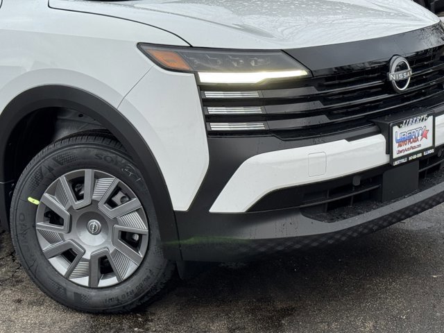 New 2026 Nissan Kicks S image 3