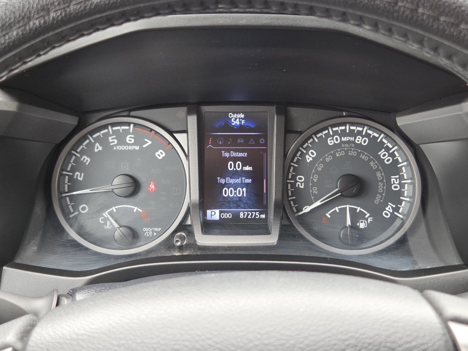 Used 2017 Toyota Tacoma TRD Sport AWD/4WD image 33