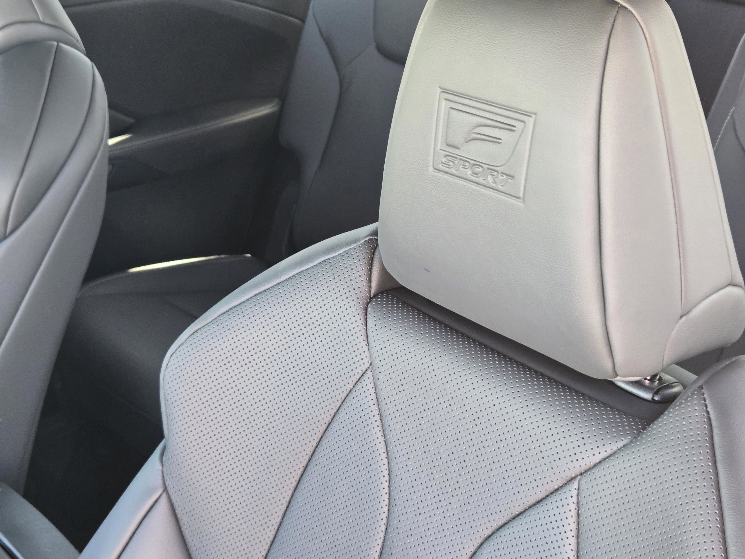 New 2026 Lexus TX 500h AWD image 18