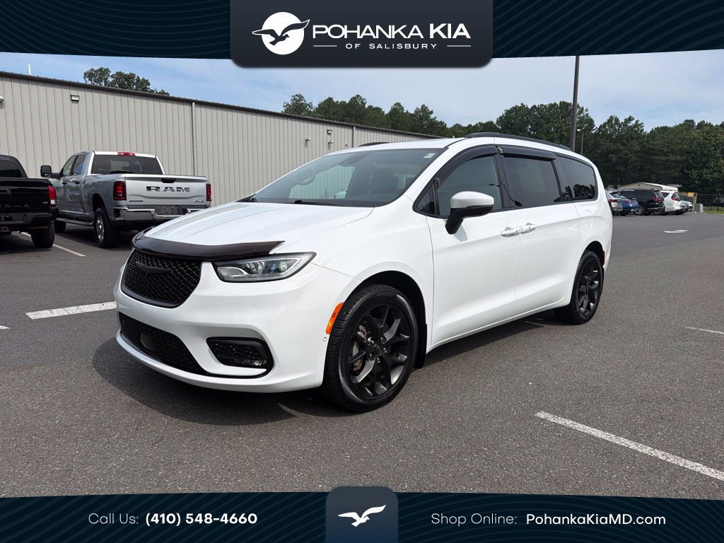Used 2023 Chrysler Pacifica Touring-L w/ S Appearance Package