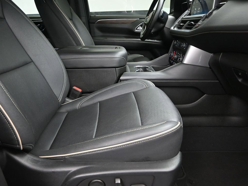 Used 2023 Chevrolet Tahoe Premier AWD/4WD image 25