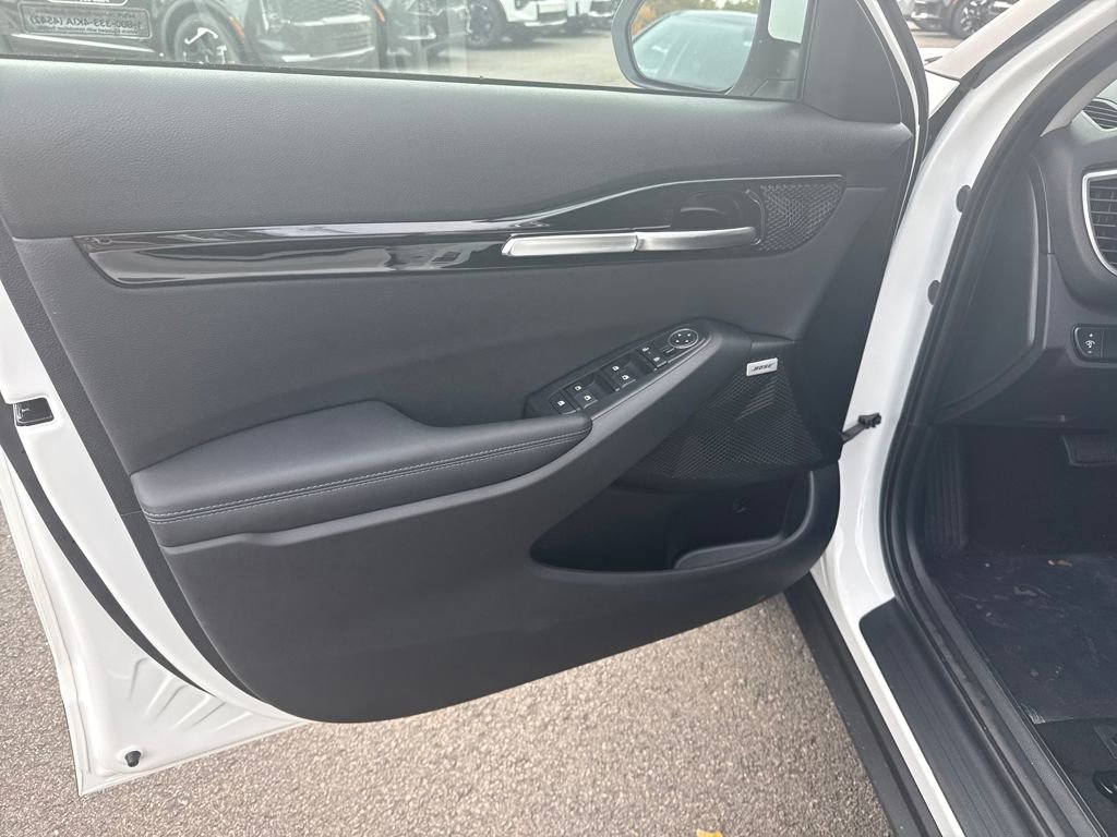 New 2026 Kia Seltos SX w/ SX Sunroof Package image 18