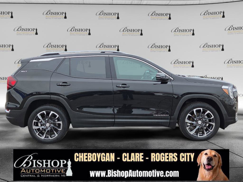 Used 2023 GMC Terrain SLT image 27