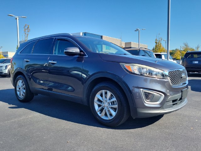 Used 2016 Kia Sorento FWD image 3