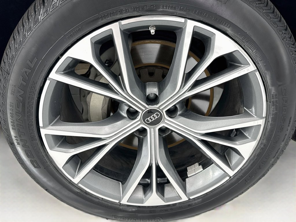 Used 2023 Audi Q8 Premium Plus w/ Premium Plus Package AWD/4WD image 31