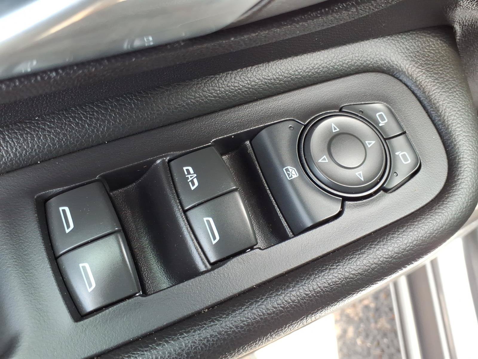 Used 2024 GMC Terrain AT4 AWD/4WD image 19