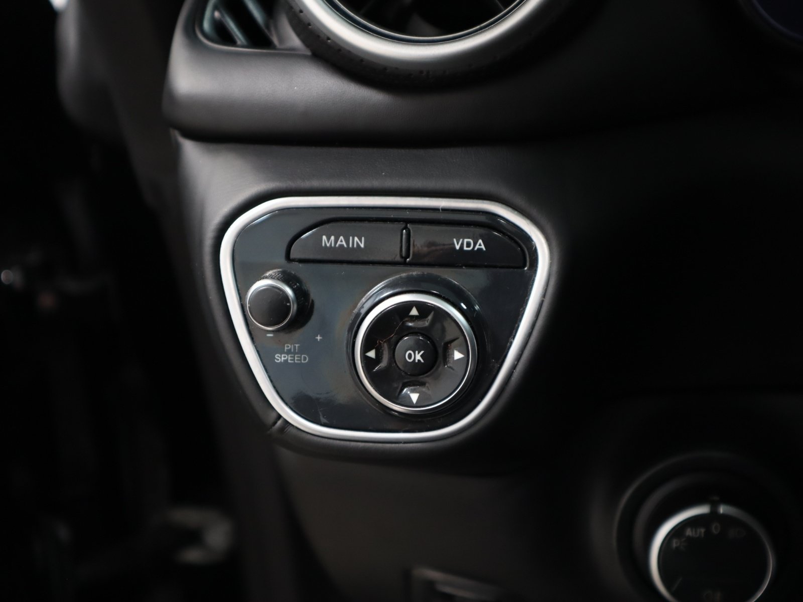 Used 2016 Ferrari California T RWD image 26