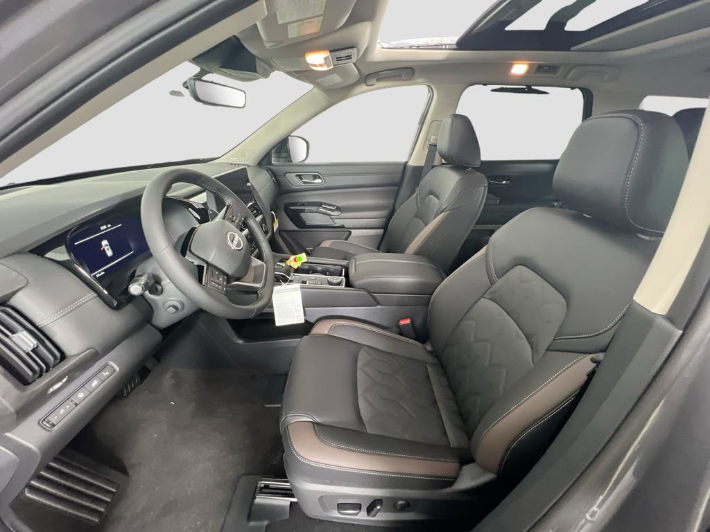 New 2026 Nissan Pathfinder Platinum AWD/4WD image 19