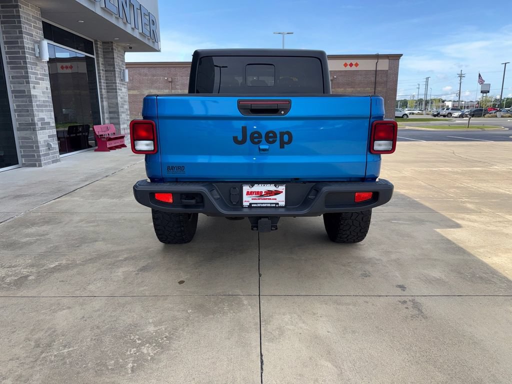 Used 2022 Jeep Gladiator Sport AWD/4WD image 8