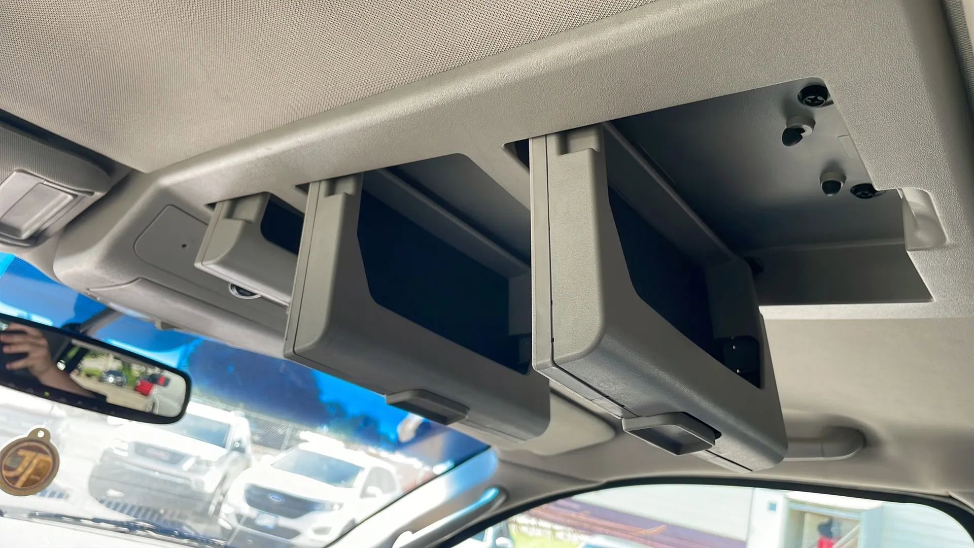 Used 2011 Nissan Armada SL image 35