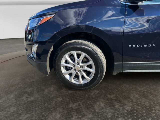 Used 2020 Chevrolet Equinox LT w/ Driver Convenience Package AWD/4WD image 9