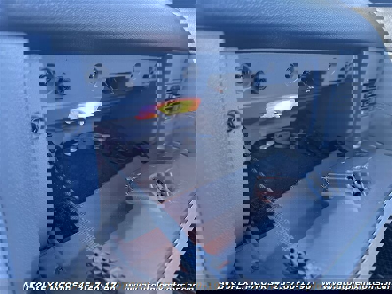 Used 2008 Chrysler Crossfire Limited image 18