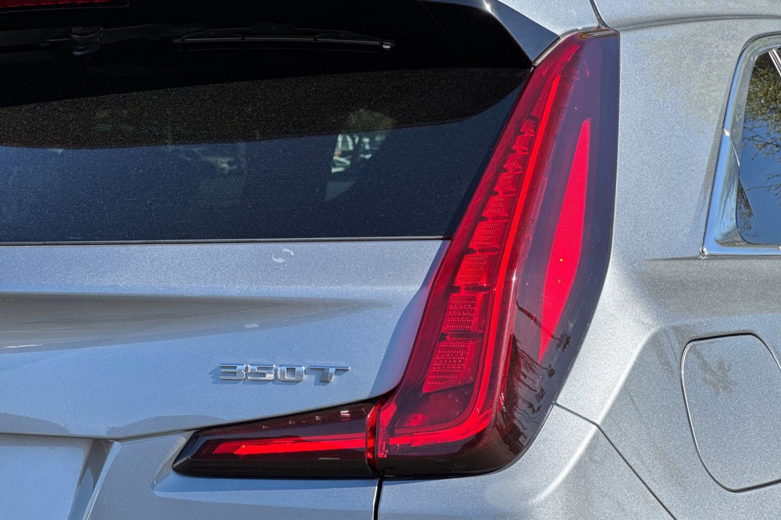 Used 2024 Cadillac XT4 Premium Luxury AWD/4WD image 23