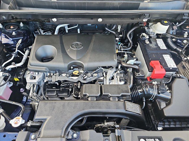 Certified 2021 Toyota RAV4 XLE FWD image 22