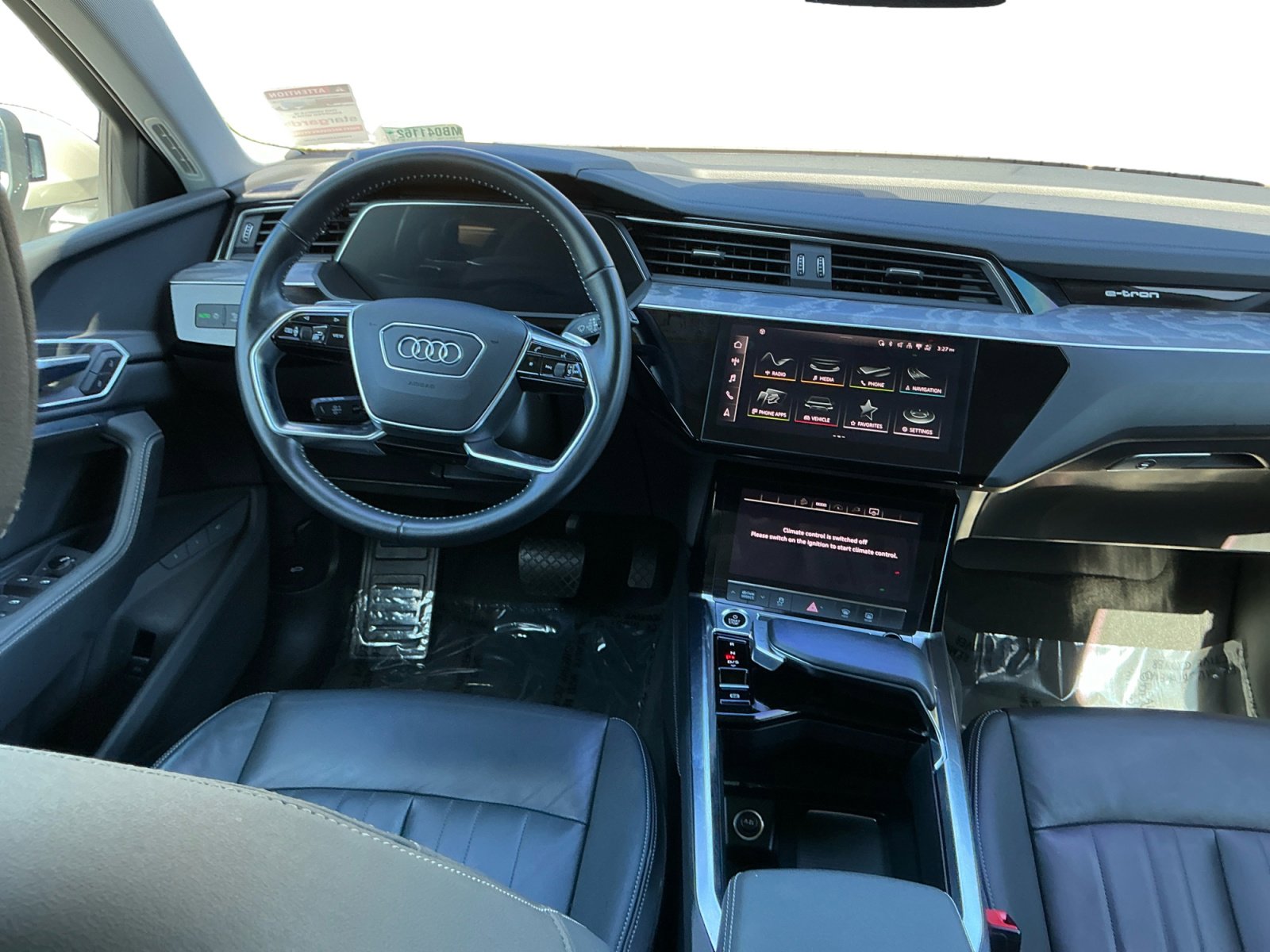 Used 2021 Audi e-tron Premium w/ Convenience Plus Package image 14