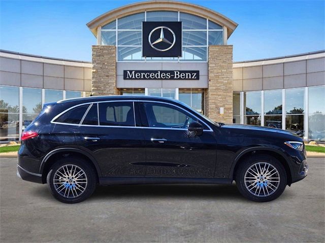 Certified 2026 Mercedes-Benz GLC 300 4MATIC image 5