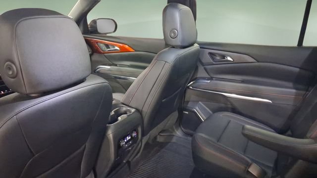 Used 2024 Chevrolet Traverse Z71 w/ Enhanced Driving Package AWD/4WD image 26