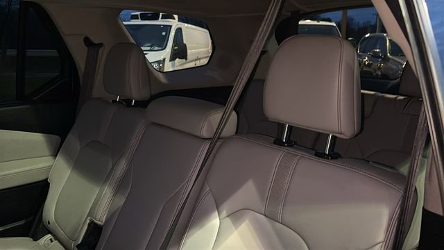 Used 2023 Honda Pilot Touring image 25