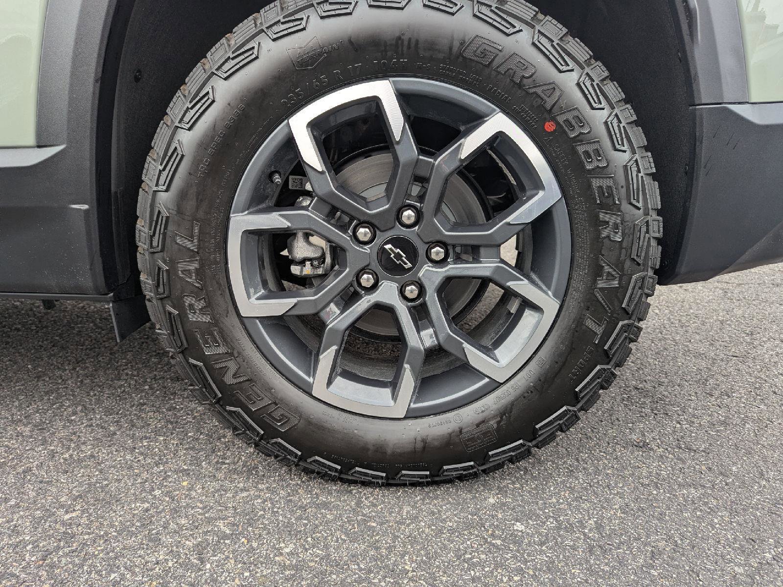 New 2026 Chevrolet Equinox ACTIV w/ Convenience Package III image 23