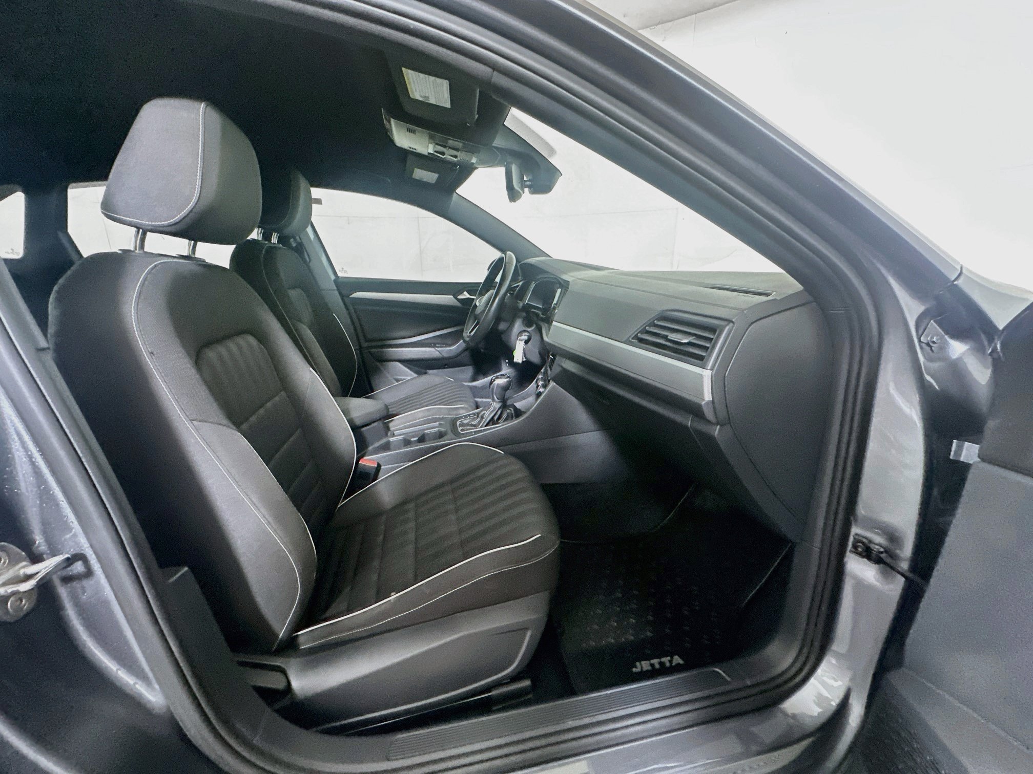 Used 2024 Volkswagen Jetta Sport FWD image 29