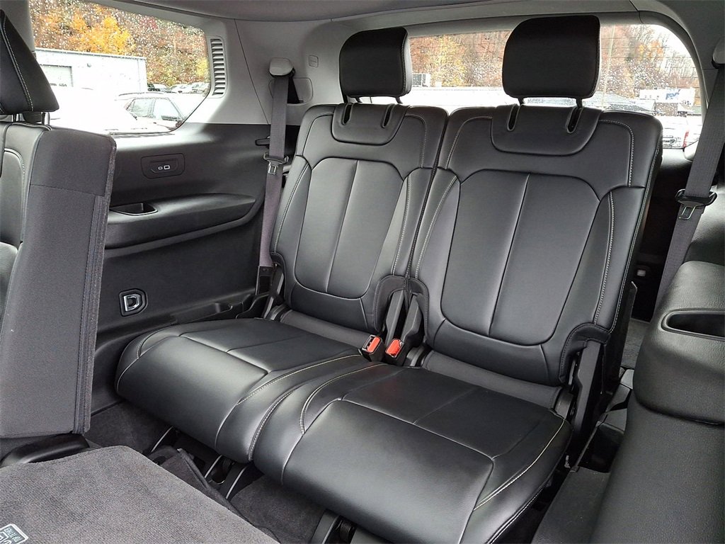 Used 2021 Jeep Grand Cherokee L Limited image 12