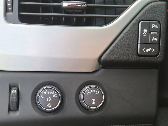 Used 2017 GMC Yukon SLT image 7