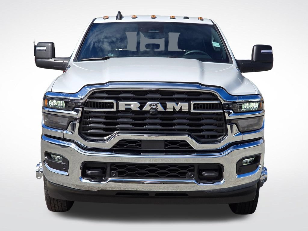 New 2026 RAM 3500 Tradesman AWD/4WD image 15