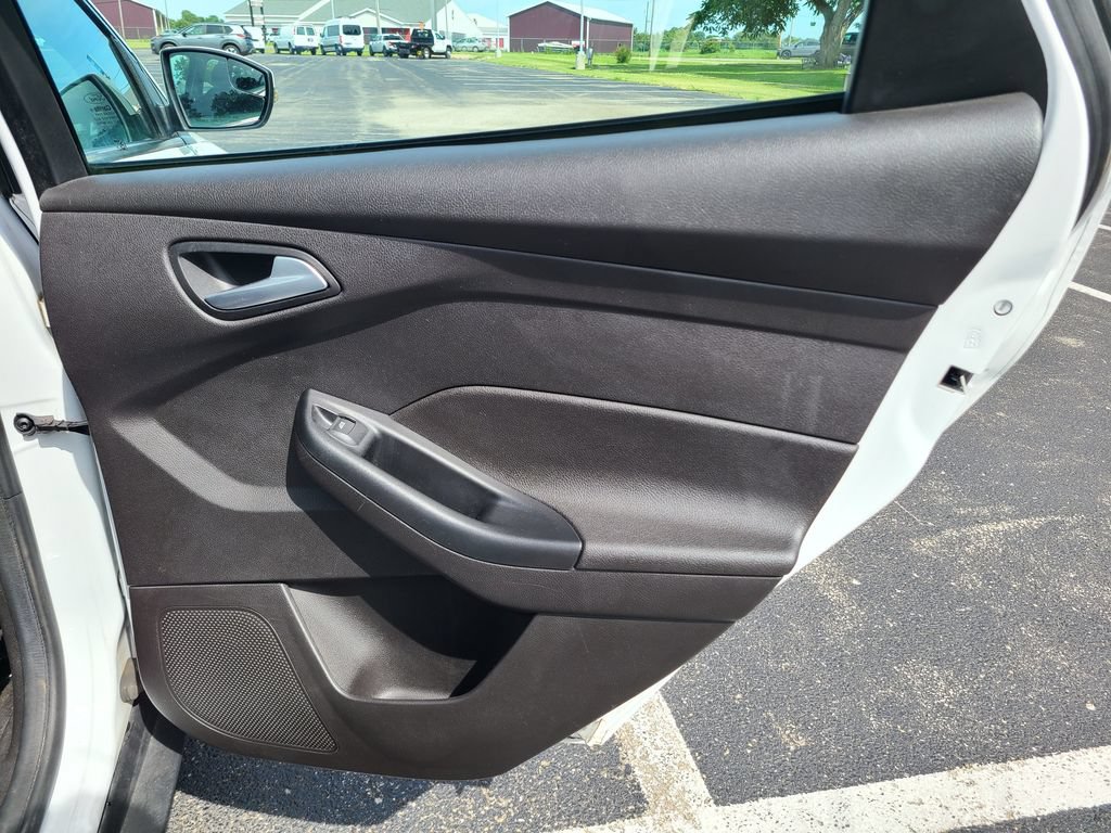 Used 2017 Ford Focus SE FWD image 13