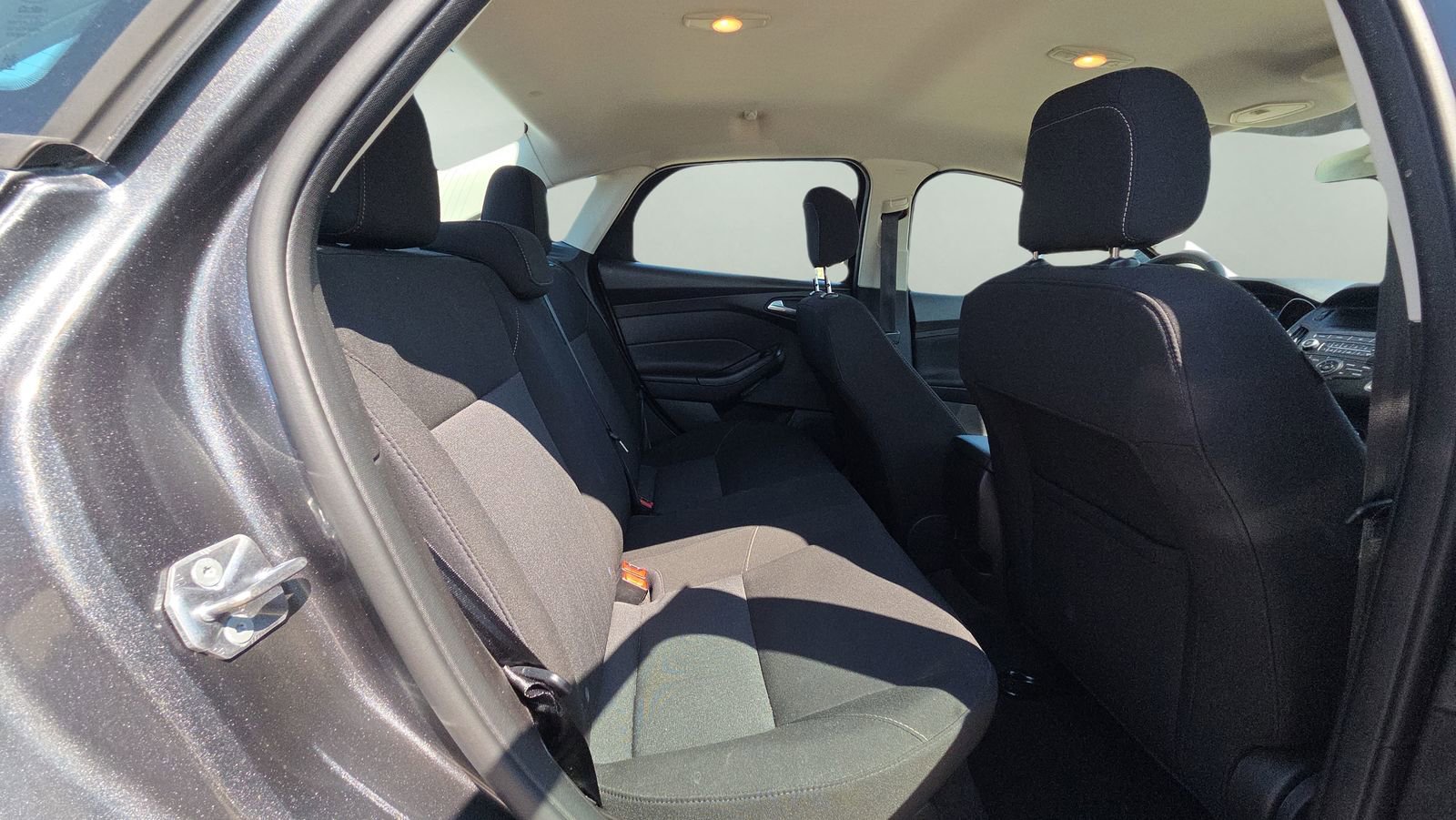 Used 2018 Ford Focus SE image 14