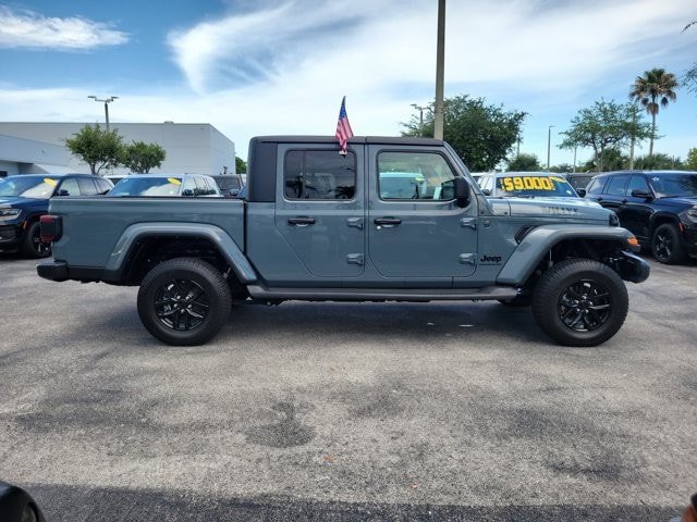 Used 2024 Jeep Gladiator Mojave AWD/4WD image 8