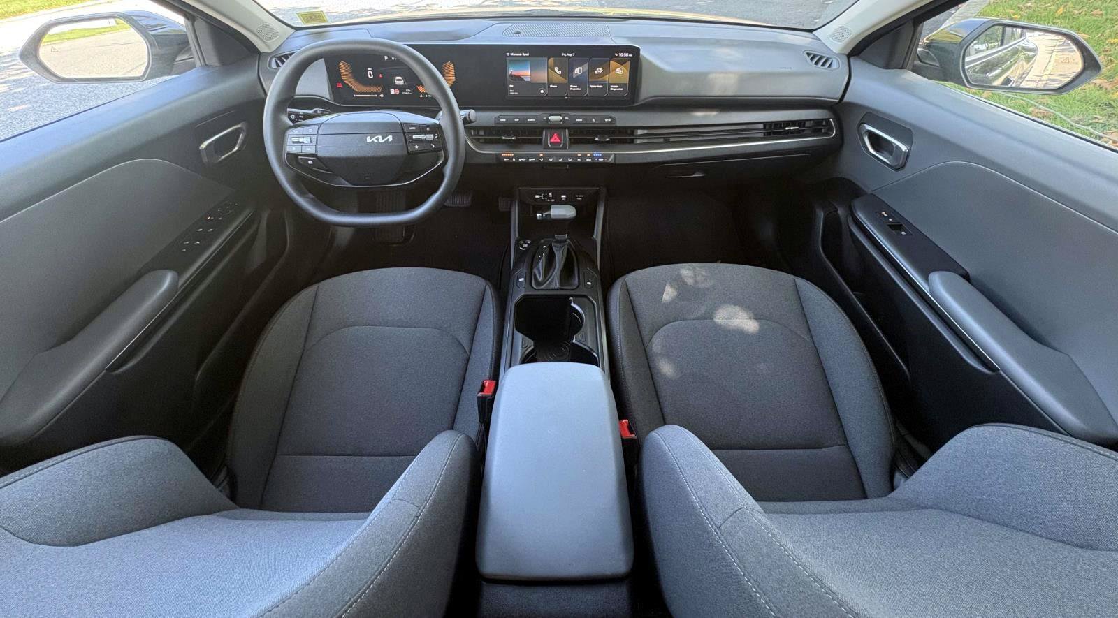 Certified 2025 Kia K4 FWD image 19
