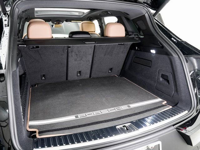 New 2026 Porsche Cayenne image 29