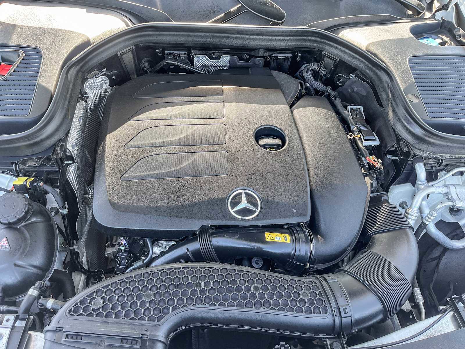 Used 2022 Mercedes-Benz GLC 300 image 25