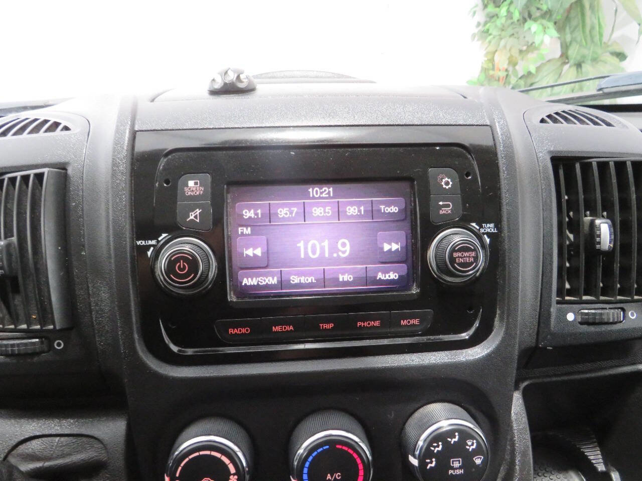 Used 2021 RAM ProMaster 2500 FWD image 11