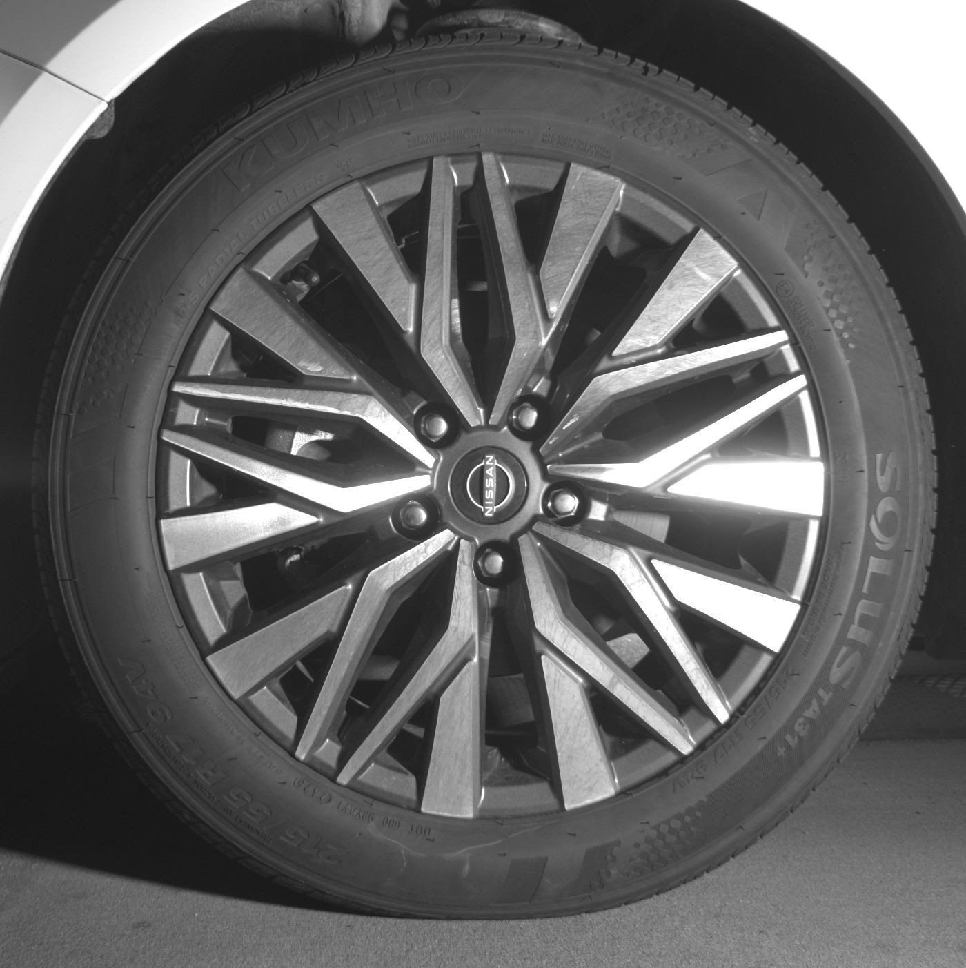 Used 2025 Nissan Altima 2.5 SV FWD image 15