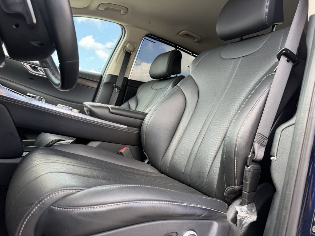 Used 2024 Genesis GV80 2.5T AWD/4WD image 12
