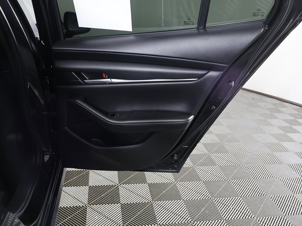 Used 2021 MAZDA MAZDA3 s image 23
