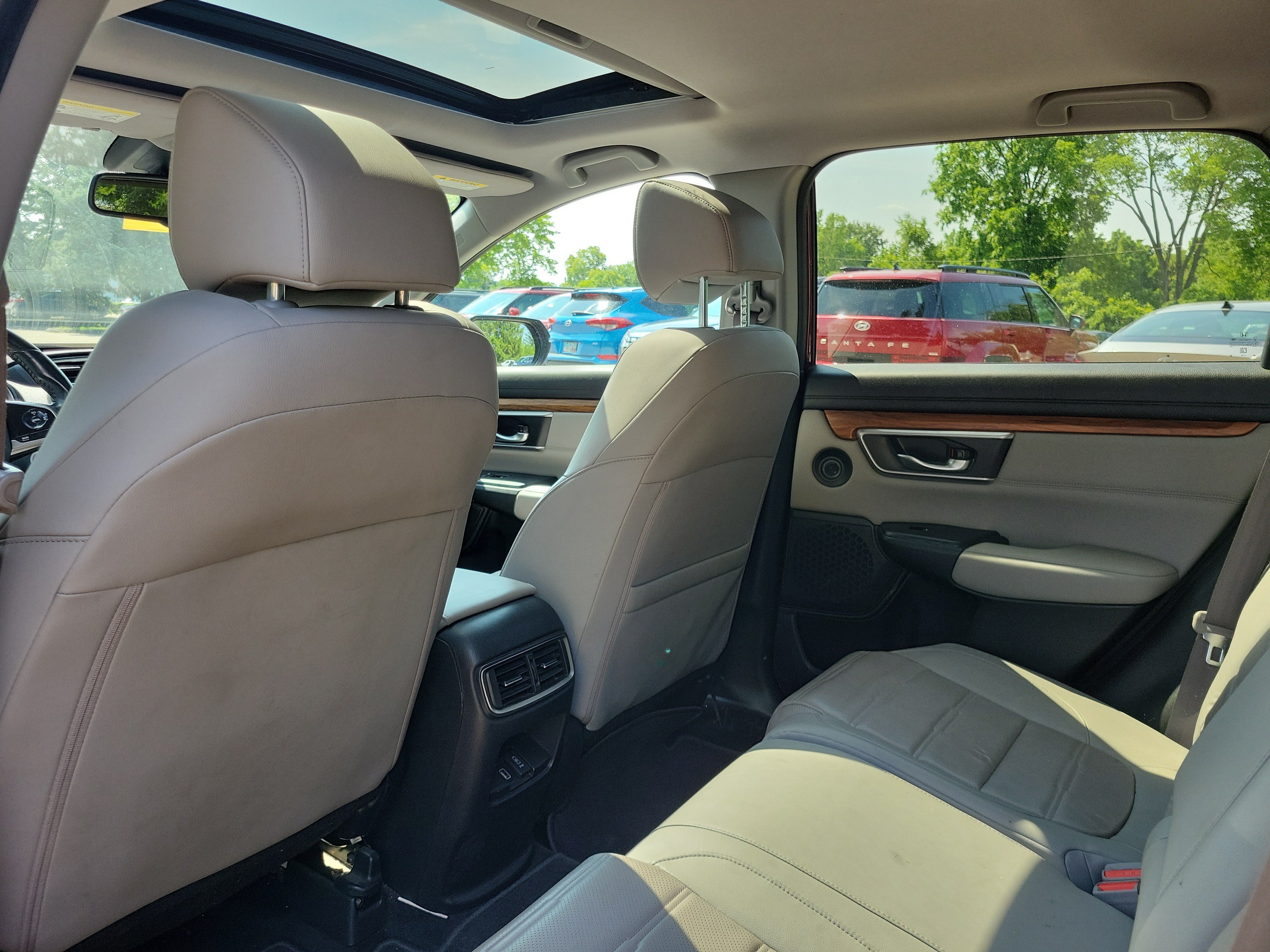 Used 2019 Honda CR-V Touring image 14
