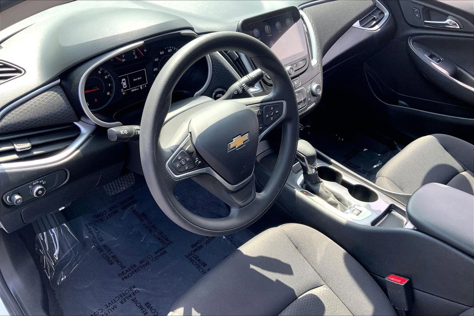 Used 2023 Chevrolet Malibu LS FWD image 16