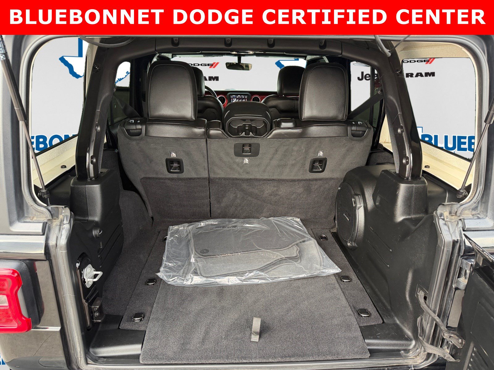 Used 2020 Jeep Wrangler Unlimited Rubicon AWD/4WD image 23