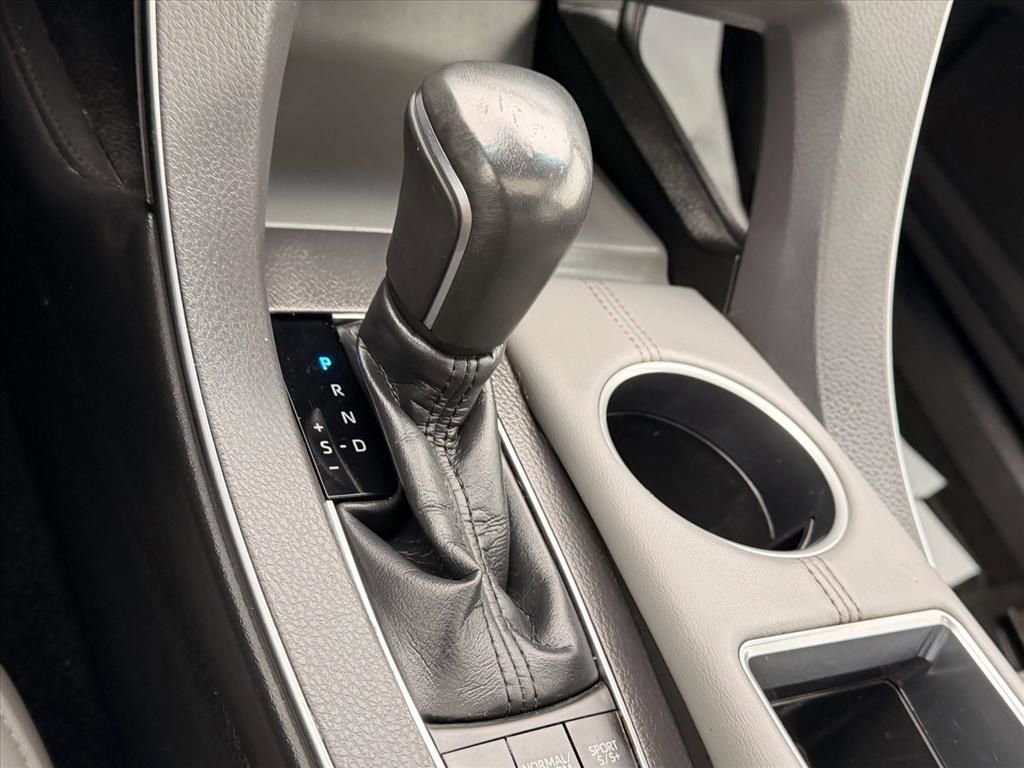 Used 2019 Toyota Avalon Touring w/ Advanced Safety Package FWD image 22