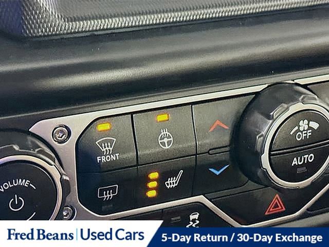 Used 2022 Jeep Wrangler Unlimited Sahara w/ Cold Weather Group image 29