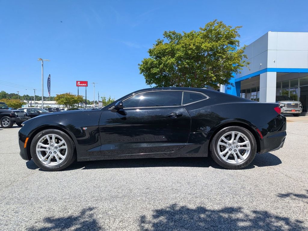 Used 2020 Chevrolet Camaro LS RWD image 5