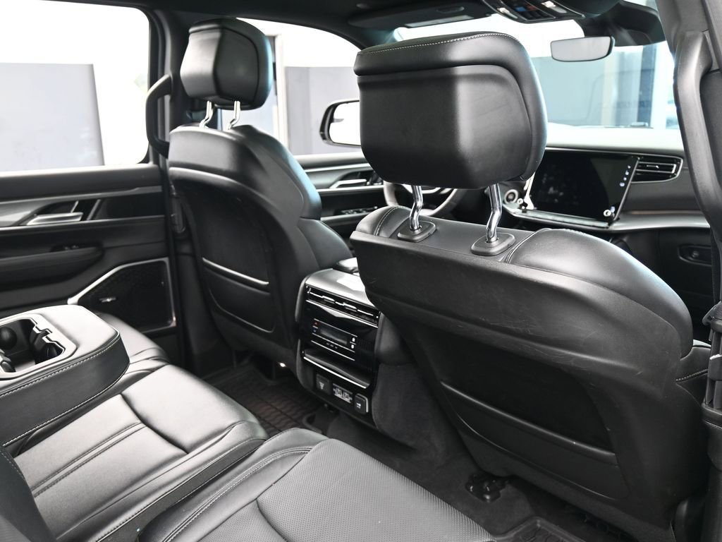 Used 2022 Jeep Wagoneer Series II image 44