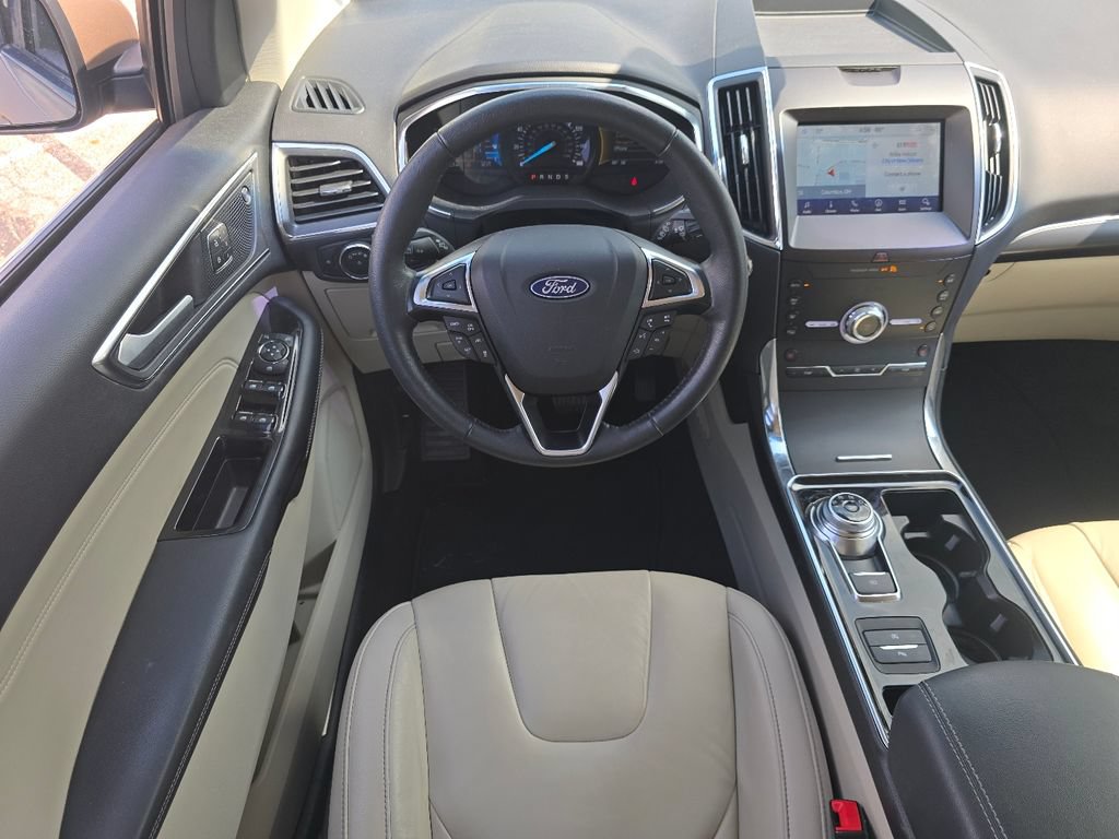 Used 2020 Ford Edge Titanium FWD image 25
