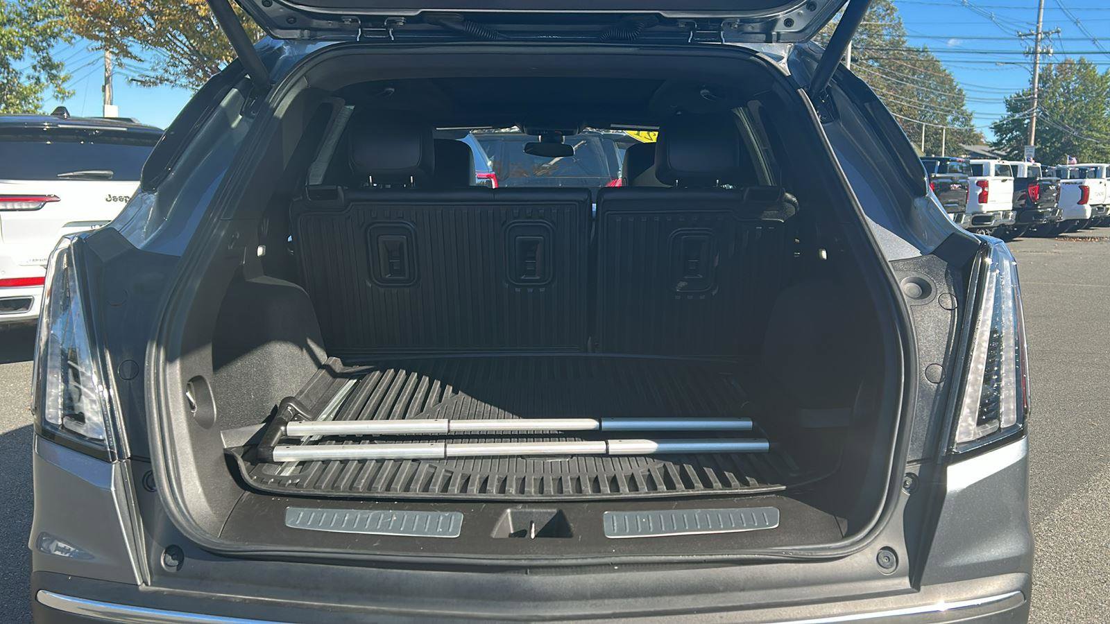 Used 2021 Cadillac XT5 Sportv w/ LPO, Floor Liner Package image 7