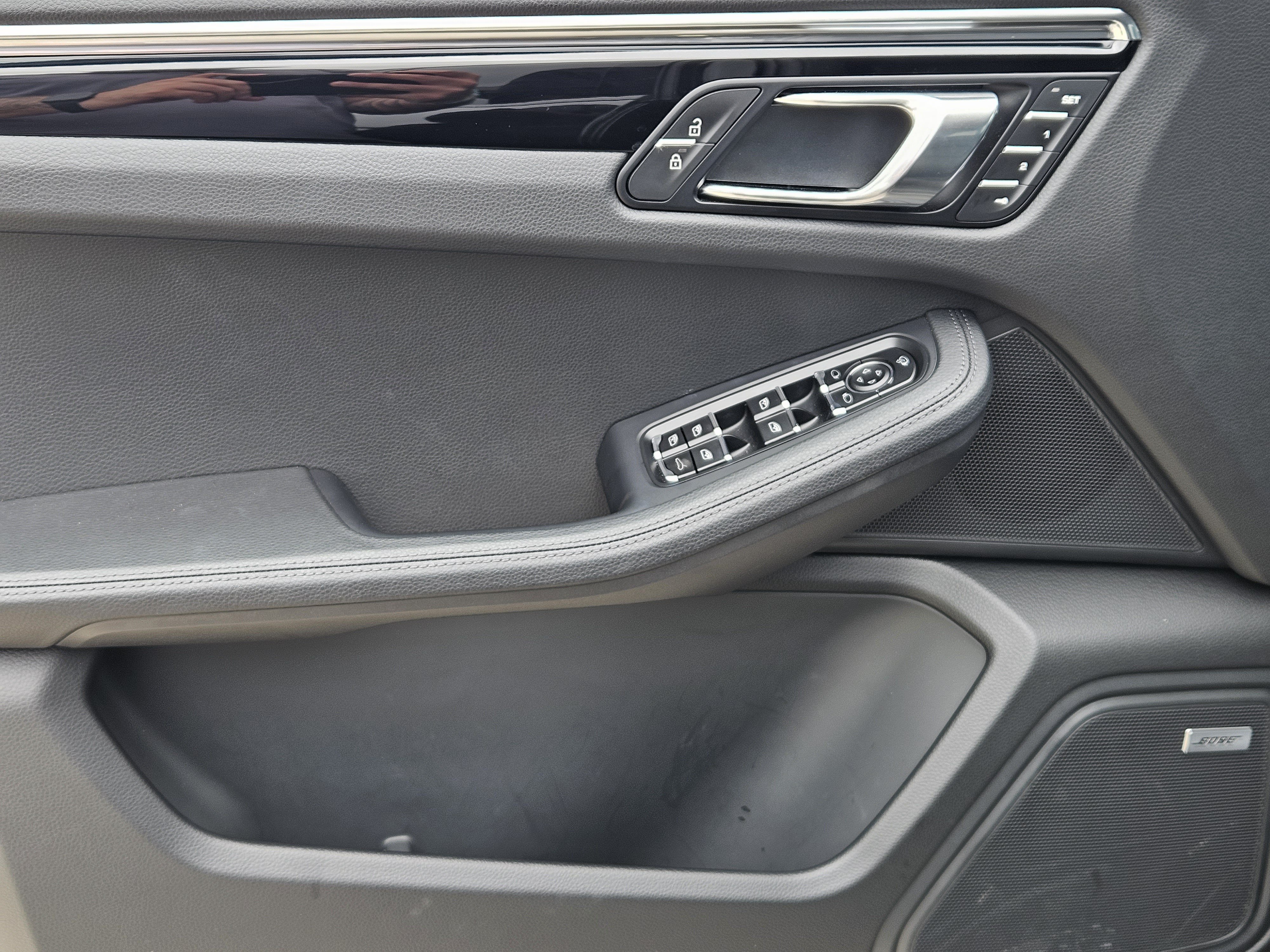 Certified 2026 Porsche Macan AWD/4WD image 22