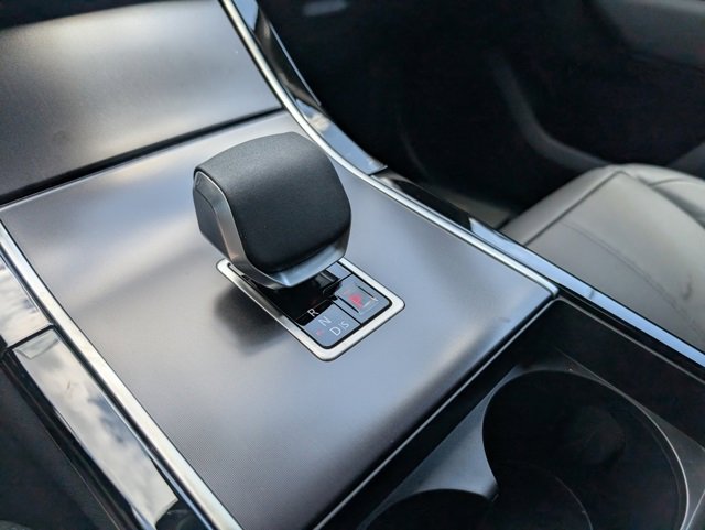 New 2026 Land Rover Range Rover Velar Dynamic SE image 18