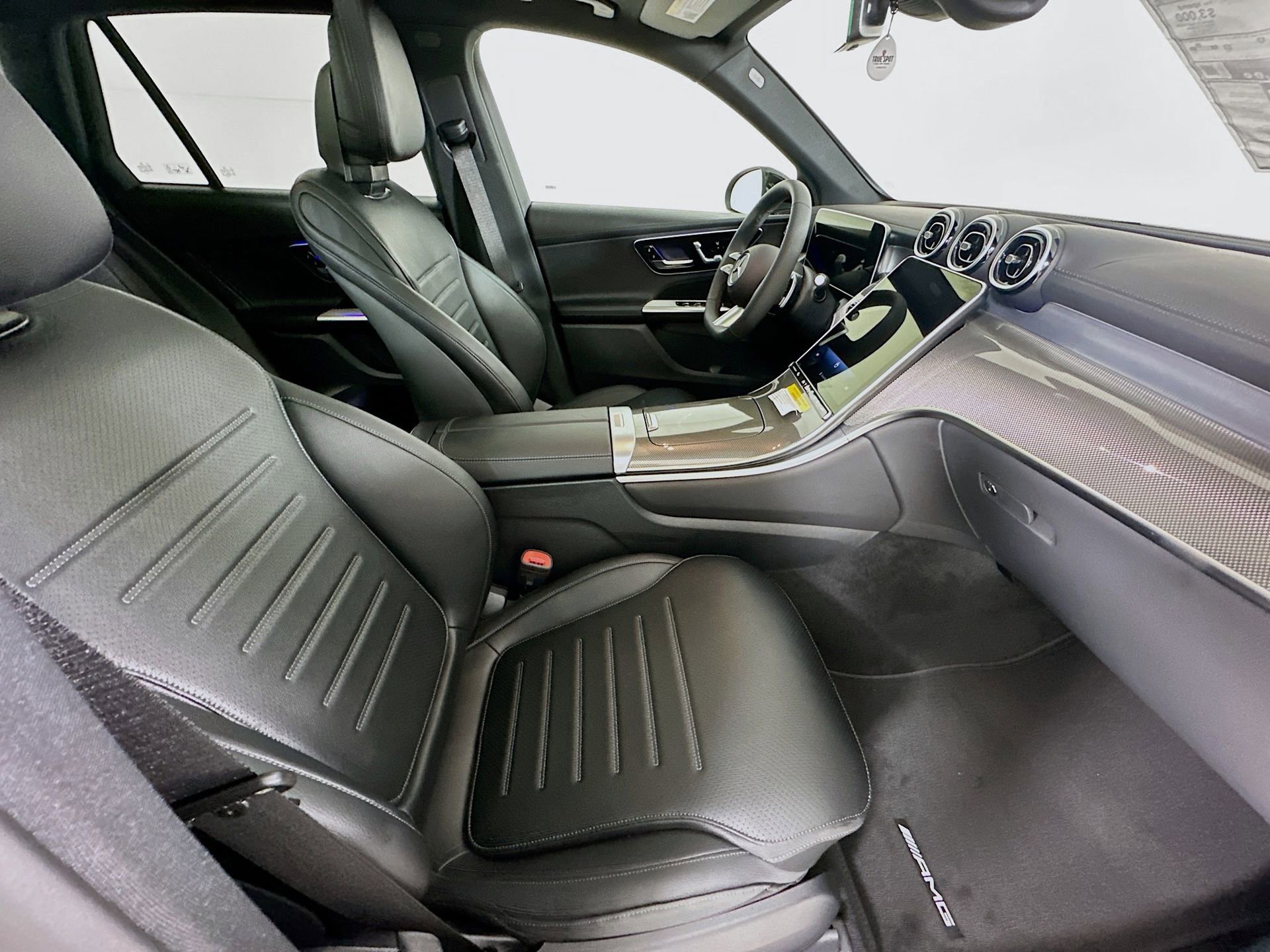 New 2026 Mercedes-Benz GLC 300 image 30